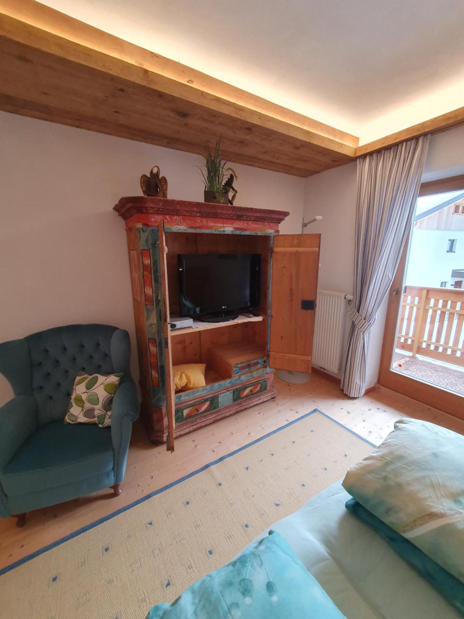 Apartement Schuster Lake Prags Braies Eksteriør bilde